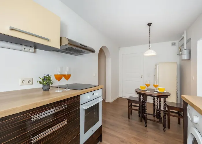 Old Town Luxury 2 Bedroom 65 M2 On 3rd Floor Appartement *