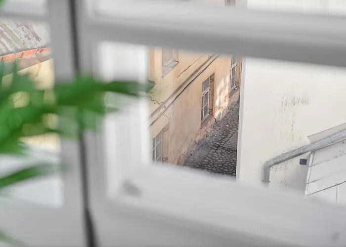 شقة Old Town Luxury 2 Bedroom 65 M2 On 3rd Floor تالين