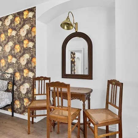 Apartman Old Town Luxury 2 Bedroom 65 M2 On 3rd Floor *