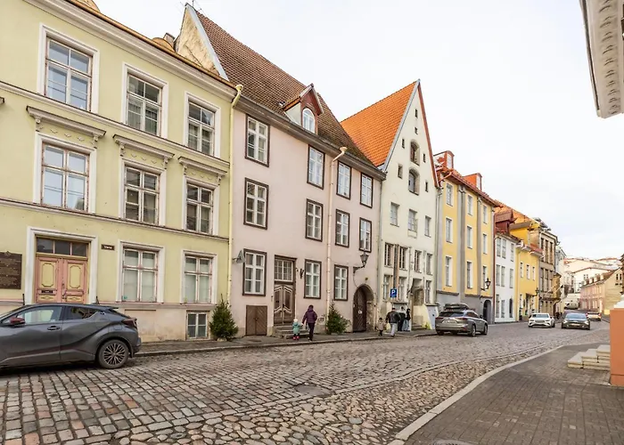 Old Town Luxury 2 Bedroom 65 M2 On 3rd Floor *