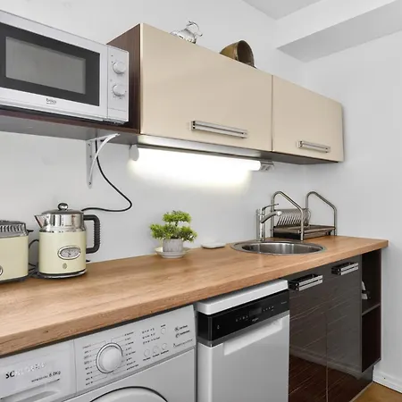 Old Town Luxury 2 Bedroom 65 M2 On 3rd Floor Appartement *